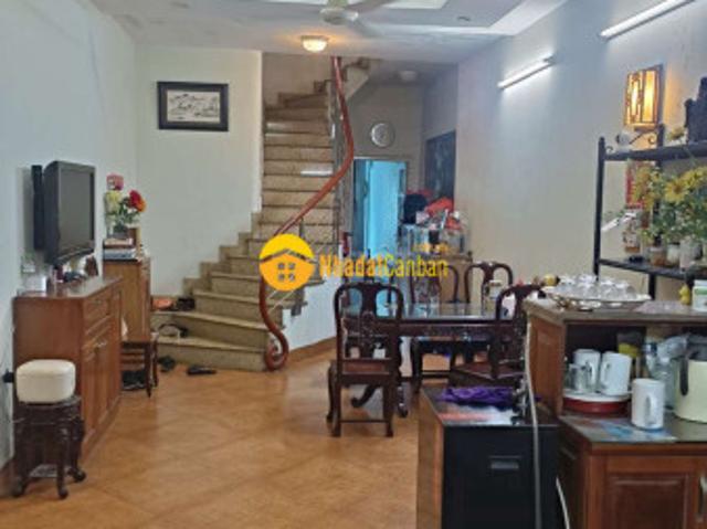 Tôi cần bán nhà ngõ tân khai, hm giá 4.3 tỷ, 30m2x3t, ngõ thoáng