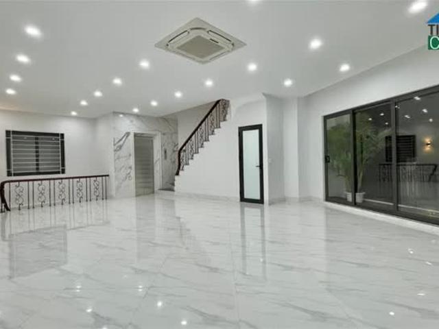Tôi chủ nhà cho thuê nguyên căn mới đẹp, Kinh doanh, VP 122m2 4.5T, 33 Tr. Khu Văn Cao