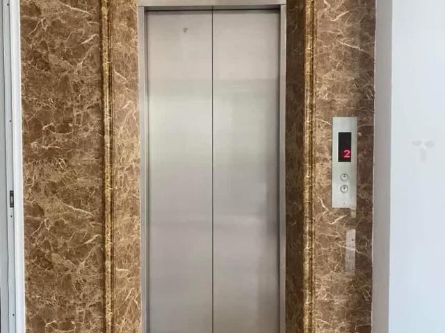 Tôi cho thuê nhà mới, căn góc, 95m2_ 5T  vỉa hè, Hoàng Quốc Việt 30 Tr