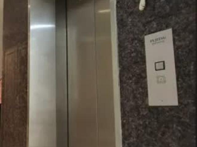 Tôi cho thuê nhà mới, hai mặt tiền, Phương Liệt, 103m2x 4T vỉa hè 30 Tr