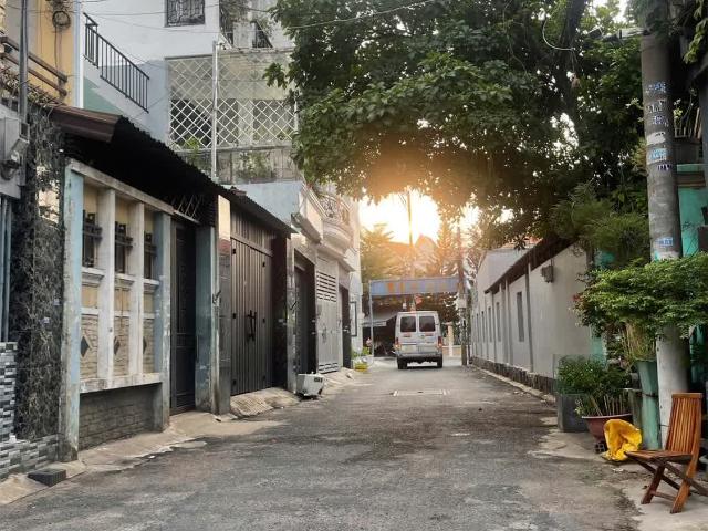 Tôi Bán Nhà Hẻm 102 Khu Nguyễn Ảnh Thủ, Q. 12, HXH X 91M2 X 6.5m, Nhỉnh 4 Tỷ