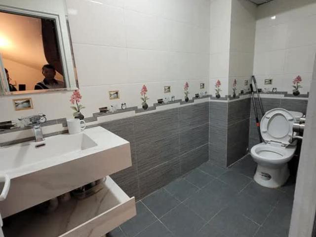 Tôi_bán nhà riêng Ngọc Hồi Thanh Trì, Phân lô 5 tầng, 40m2, 4 Ngủ, Giá 8xx, Ô tô tránh, vào nhà
