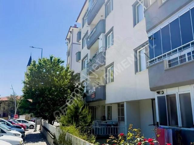 Tokat Turhal Satılık 2+1. Daire Takaslı