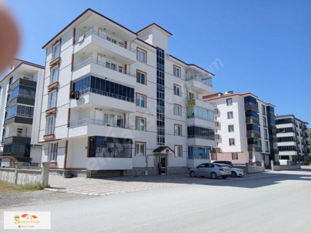 TOKAT TURHAL'DA 3+1 YENİ BAKIMLI SATILIK DAİRE