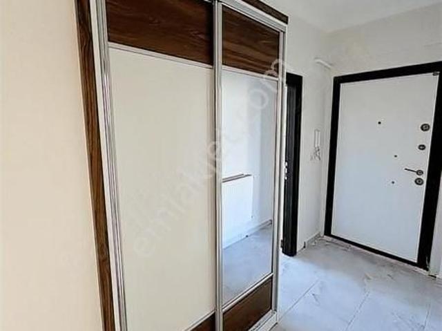 Toki Ay Işıgı Evlerinin Yanında Az Katlı Hasarsız 2+1 Daire