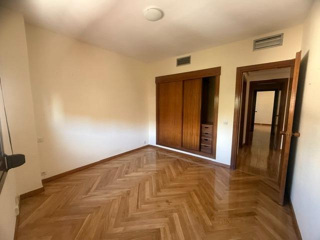 TOLEDO, ZONA CASCO HISTÓRICO, APARTAMENTO DE 2 DORMITORIOS, ASCENSOR, CALEFACCIÓN CENTRAL INCLUIDA