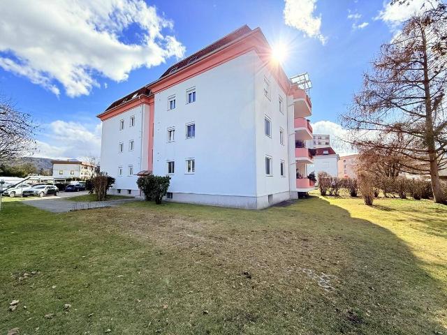 Toll aufgeteilte Wohnung inklusive Tiefgaragenplatz in Top Lage