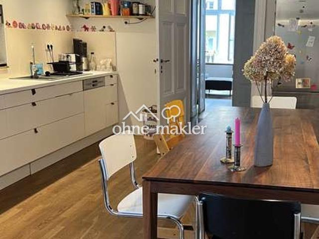 Tolle 4 Zimmer Altbauwohnung in Kreuzberg mit Wohnküche nahe Paul Lincke Ufer, Südbalkon, Parkett