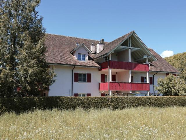Tolle 4,5 Zimmer Gartenwohnung direkt am Bach
