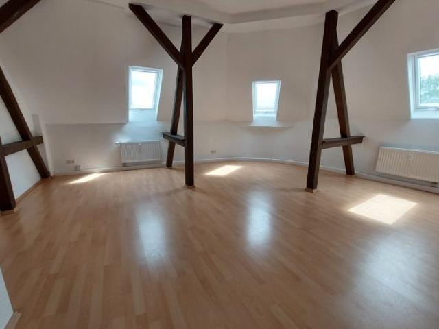 Tolle 7 Raum DG Wohnung mit Balkon in Chemnitz Kappel