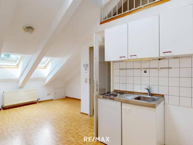 Tolle 1 Zimmer Dachgeschosswohnung im Zentrum Lambach auch für ANLEGER