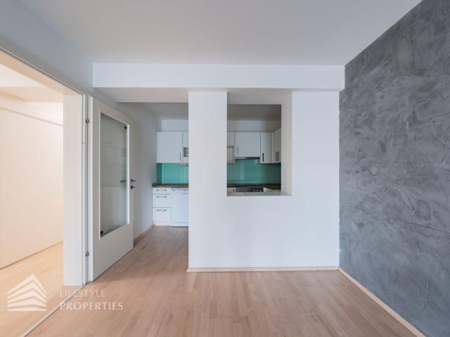 Tolle 2 Zimmer Wohnung mit Balkon in Bahnhofsnähe