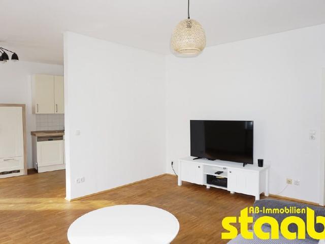 TOLLE 2 ZIMMERWOHNUNG IM HERZEN VON SCHWEINHEIM!