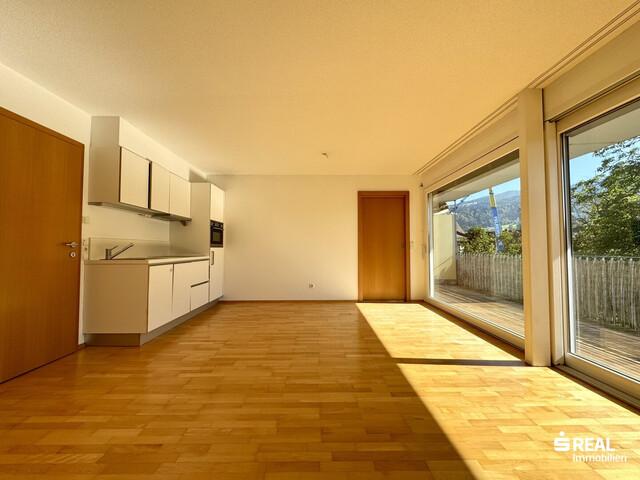 Tolle 2 Zimmerwohnung mit großer Terrasse in Seenähe