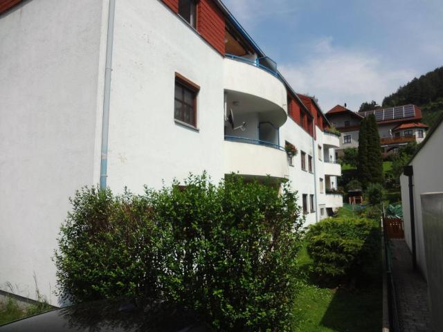 TOLLE 3 ZIMMER WOHNUNG MIT LOGGIA UND PARKPLATZ