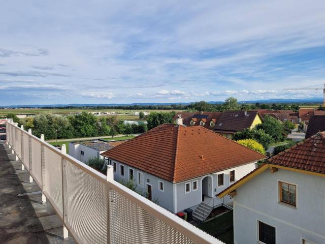 TOLLE EIGENTUMSWOHNUNG MIT BALKON UND HERRLICHEM AUSBLICK PROVISIONSFREI