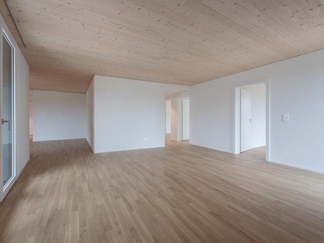 Tolle Familienwohnung an idyllische Lage am Pfannenstiel und am Greifensee