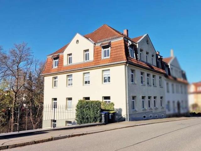 Tolle Kapitalanlage mit 8,84 % Rendite! Vermietete 2 Raum Wohnung mit Balkon in Zwickau zum Verkauf
