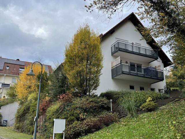 Tolle Kapitalanlage 4 Parteien Haus in ruhiger Aussichtslage