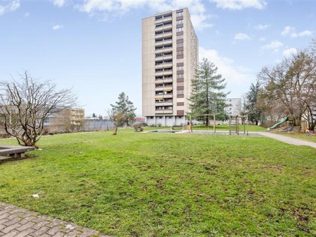 Tolle Single Wohnung mit Einstellplatz mit traumhafter Aussicht
