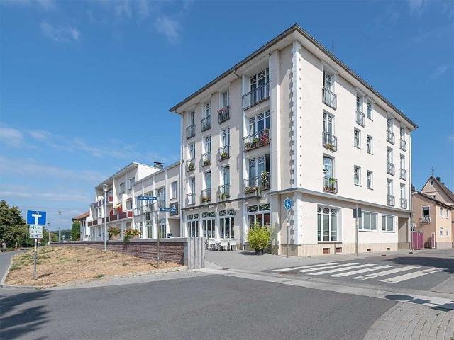 renovierte 3 Zimmer Wohnung mit Terrasse Garten
