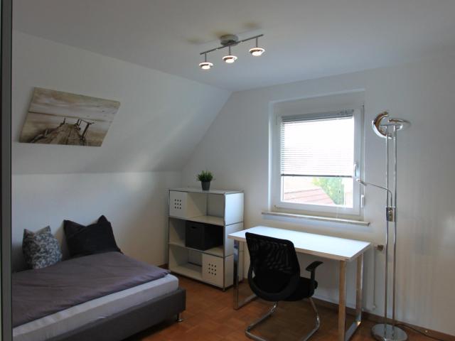 Tolles möbliertes WG Zimmer in Heilbronn, Stielerstr