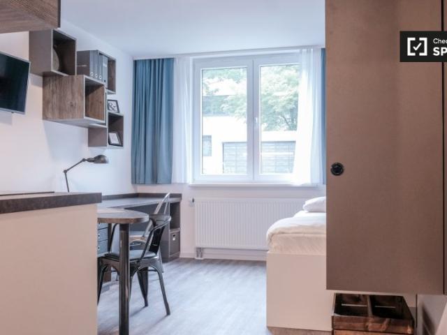 Tolles Studio Apartment im Studentenwohnheim zu vermieten in Lichten