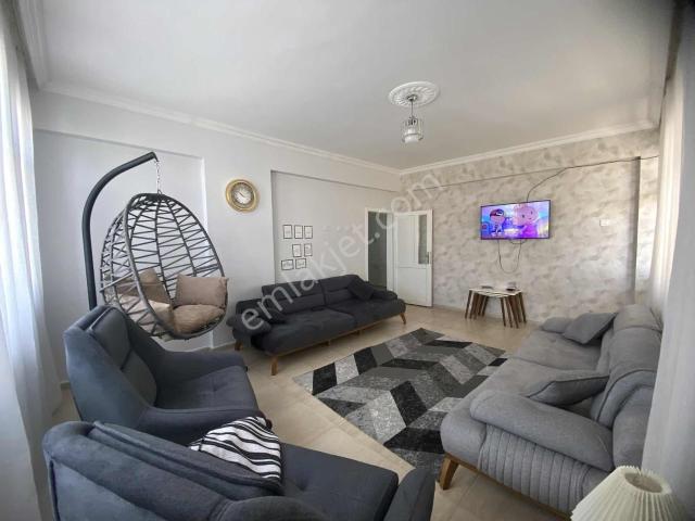 Toptancılarda Cadde Üstü 3+1 Full Bakımlı Ara Kat Temiz Daire!
