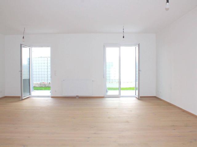 Top 3, Gediegene Eck Wohnung mit großem Garten
