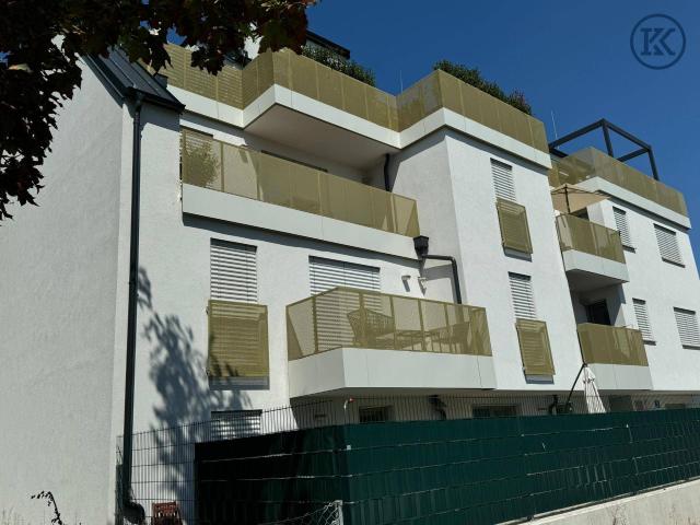 Top 2 Zimmer Wohnung mit West Terrasse