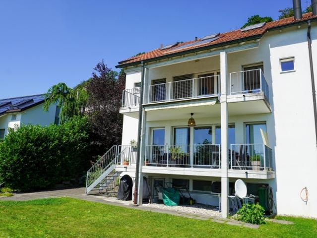 Top 4½ Zimmer Einfamilienhaus mit 2 Zimmer Einliegerwohnung
