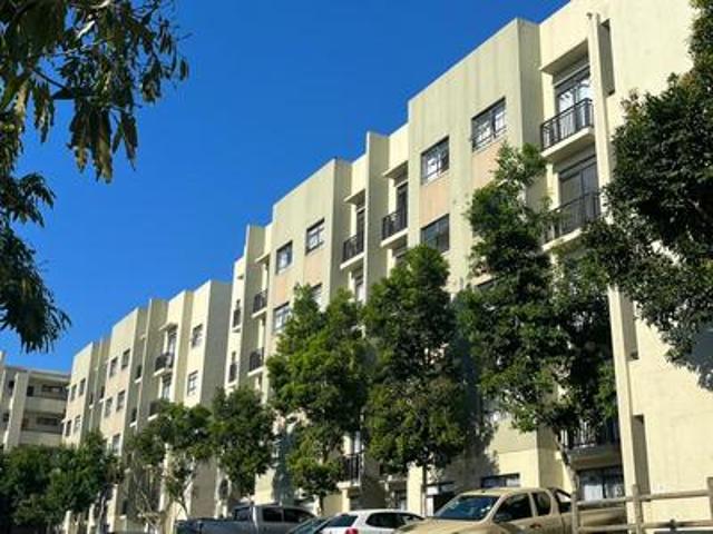 top condition 2 bed apartment on the.