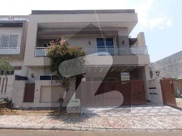 Top City 10 Marla Designer House For Sale
