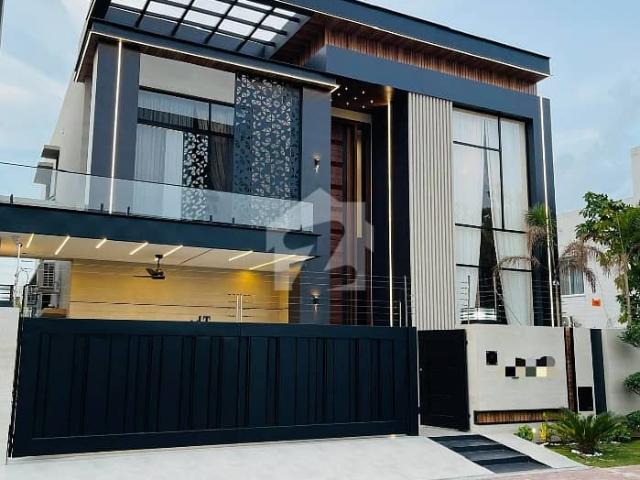 Top City 10 Marla House For Sale