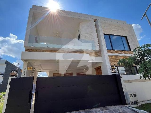 Top City 1 Islamabad near international airport 10 Marla Brand New House FOR SALE