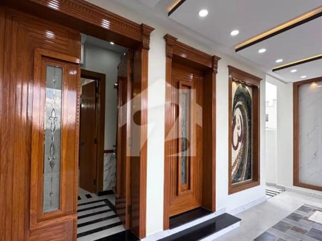 TOP CITY ONE ISLAMABAD Brand New Size 35X65 = 252 Yards Architect Design Double Storey House 5 Master Bedrooms Attached Stylish 6 Bathrooms 2 D/ 2 Tv Lounge, American Style Kitchen, Reasonable Price