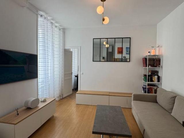 Top Affaire ! Superbe loge de service en rez de chaussée _ 2 pièces optimisé à Négocier_ 30m² _ Paris 15 _ Quartier vivant & recherché