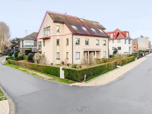 Top appartement in een villawijk te koop in Sint Idesbald!