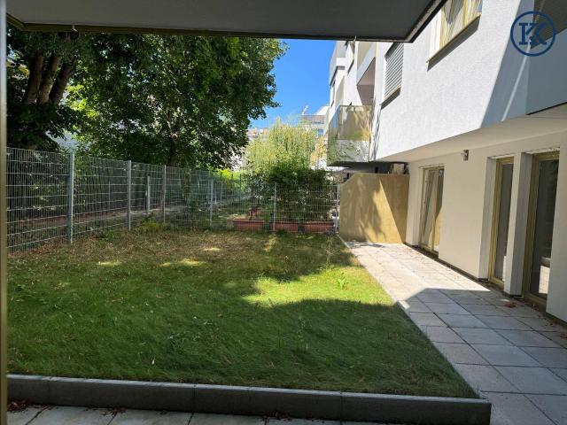 Top Gartenwohnung mit West Terrasse und wunderschönem Garten