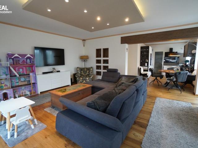 top generalsanierte 3 Zimmer Wohnung mit Gartennutzung und Parkplatz in absoluter Ruhelage