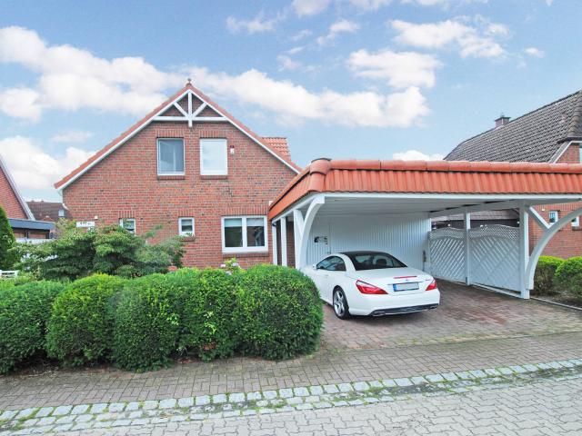 Top gepflegt und ruhig gelegen! EFH mit hübschem Garten und Sauna in Henstedt Ulzburg