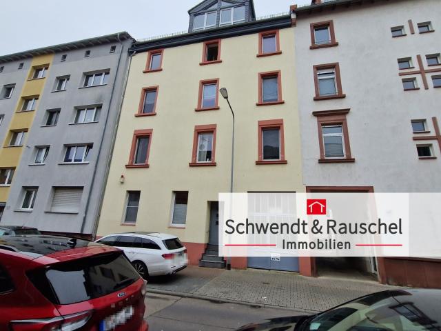 Top gepflegtes 5 Familienhaus + 1 Einfamilienhaus in Frankfurt Niederrad