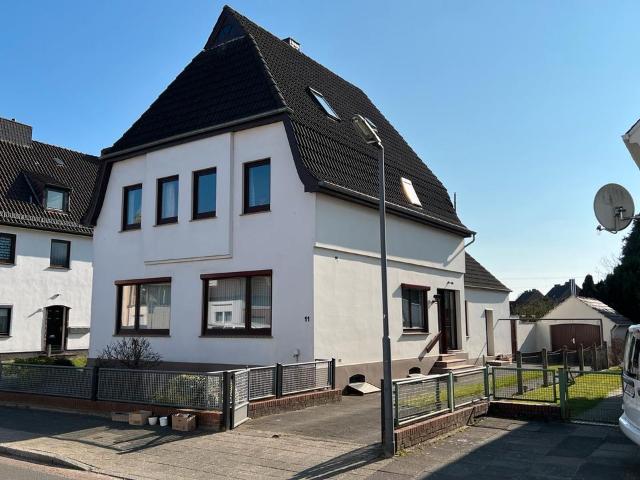 Top gepflegtes EFH mit 2 getrennten Wohneinheiten