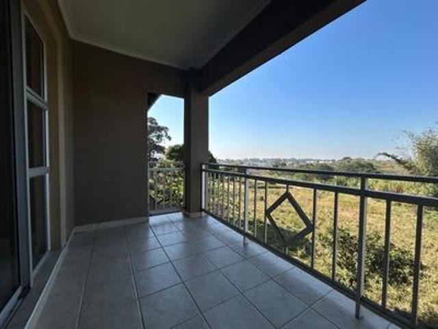 top floor 3 bedroom unit for rent