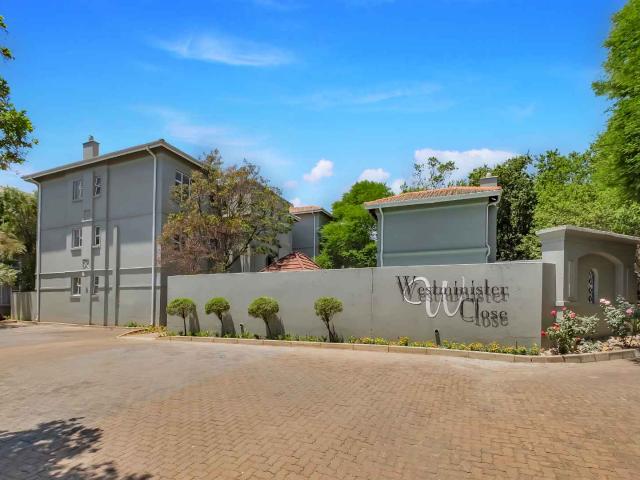 TOP FLOOR 2 BEDROOM APARTMENT FOR RENT IN BRYANSTON