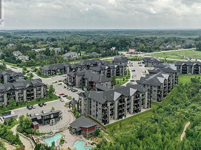 Top Floor Condo At Mountain House ⎸ 402 16 Beckwith Lane