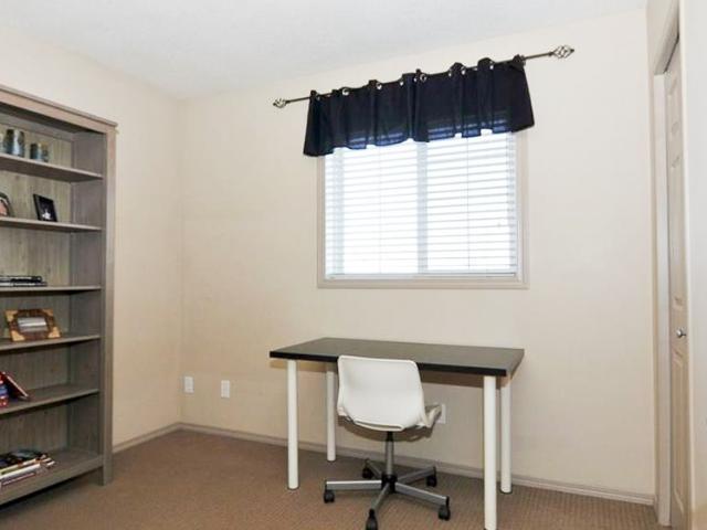 Top Floor Corner Unit | Vaulted Ceilings | Heat & Water Included