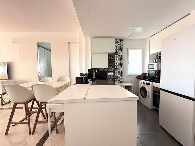 Top Floor Apartment · Bel Air