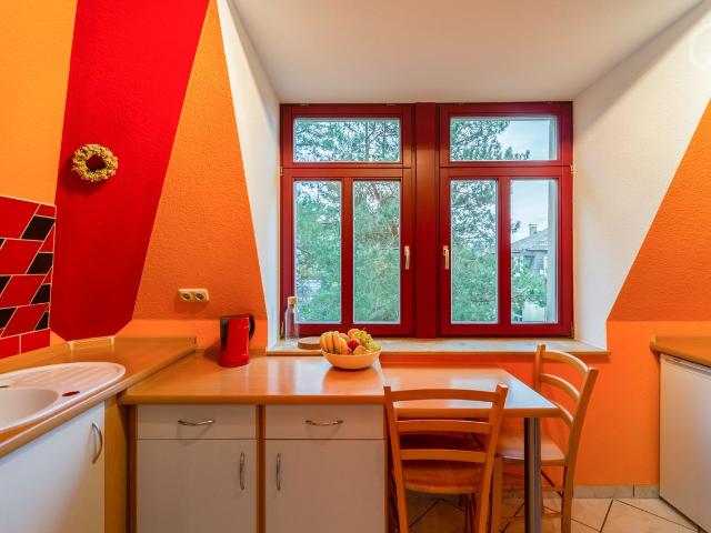 Top floor apartment in Dresden Blasewitz, quiet backstreet, Dresden Amsterdam Apartments for Rent