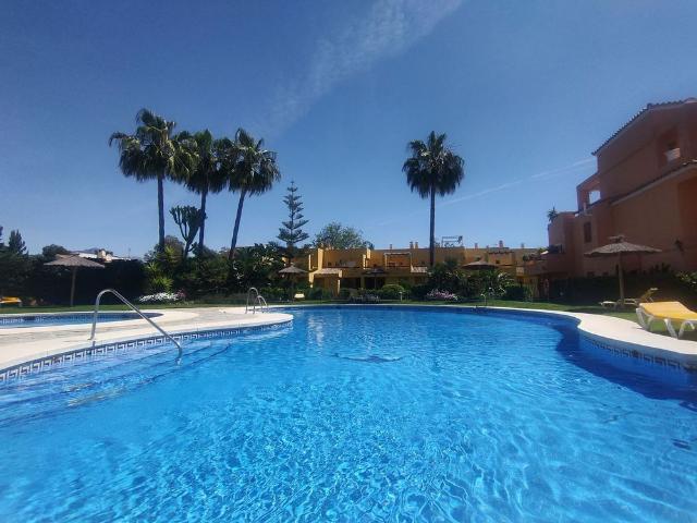 Top Floor Apartment in Guadalmina Alta